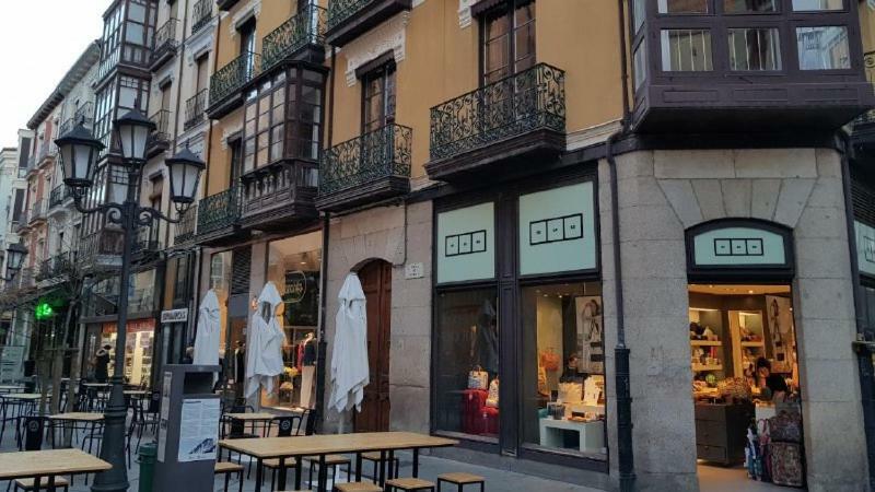 Casa Condal De Reyna